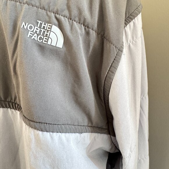 The North Face Grey Green 1/4 Zip Quilted Pullover Sweatshirt - Picture 5 of 12